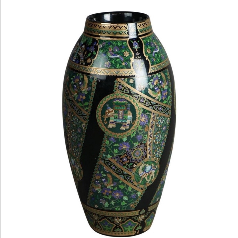 High Quality Stunning Antique Japanese Art Vase by Yamaji Porcelain Garden Scene